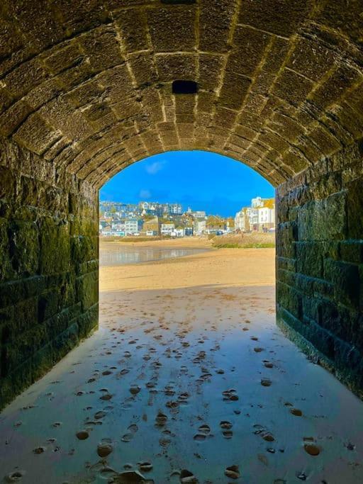 The Little Loft St Ives Apartment Bagian luar foto